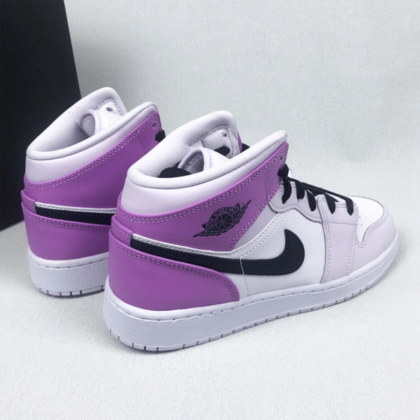 Jordan 1 Mid ‘Barely Grape’