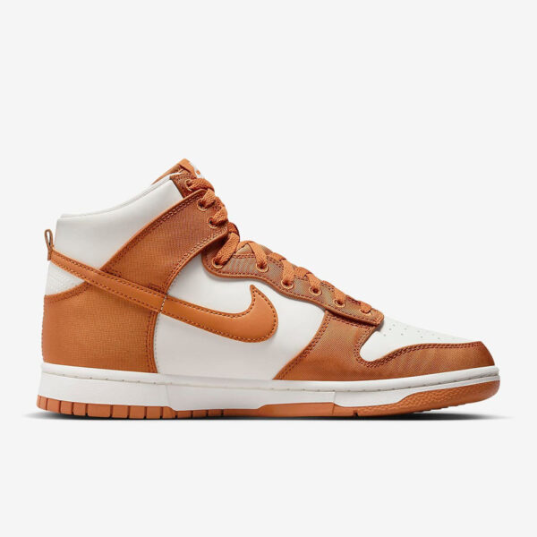 Nike Dunk High Retro SE Monarch