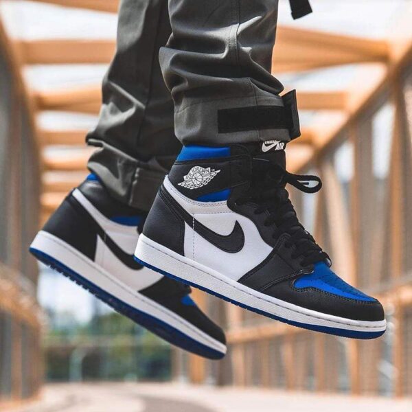 Air Jordan 1 Retro High OG ‘Royal Toe’