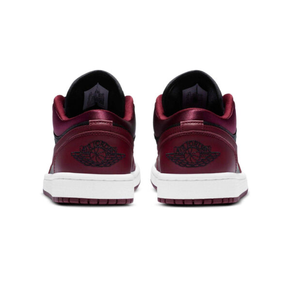 Air Jordan 1 Wmns Low SE ‘Dark Beetroot’