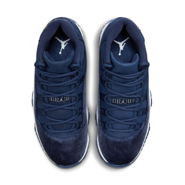 Air Jordan 11 Retro Wmns ‘Midnight Navy Velvet’