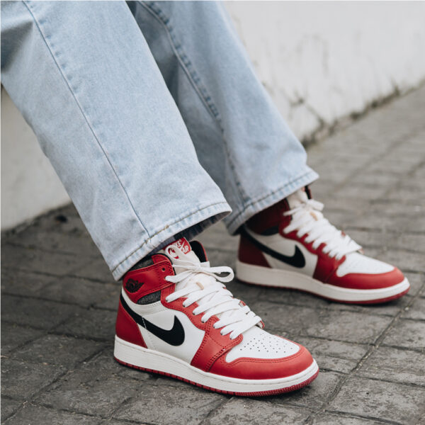 Air Jordan 1 Retro High OG ‘Chicago Lost & Found’