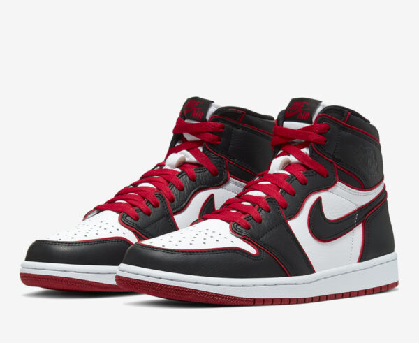 Air Jordan 1 Retro High Bloodline