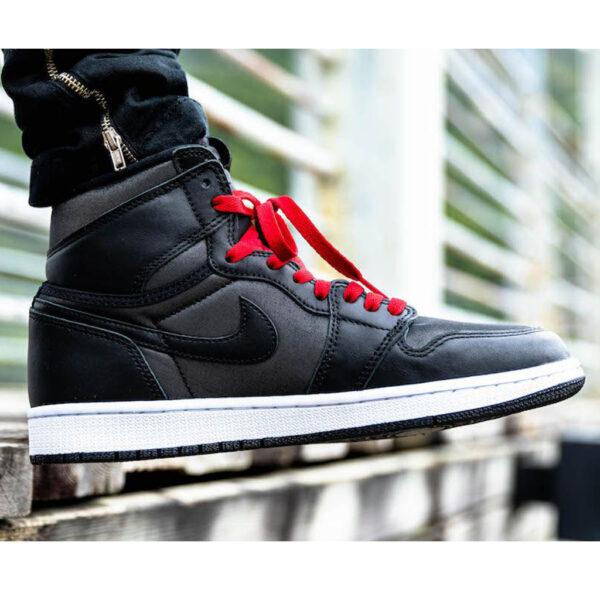 Air Jordan 1 Retro High OG Black Satin Gym Red