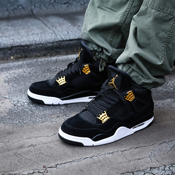 Jordan 4 Retro Royalty