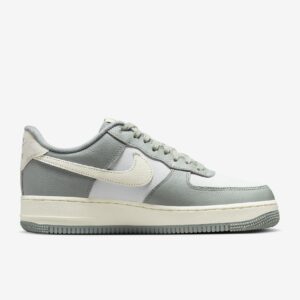 Air Force 1 ’07 LX NBHD Mica Green