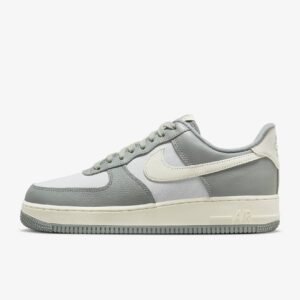 Air Force 1 ’07 LX NBHD Mica Green