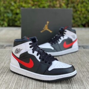 AIR JORDAN 1 MID CHILE RED