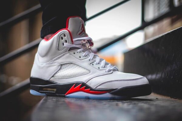 Air Jordan 5 Retro Fire Red 2020