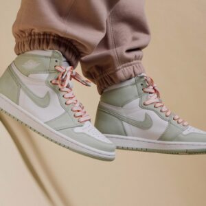 Air Jordan 1 High OG Seafoam