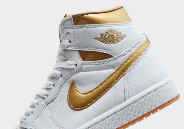 Air Jordan 1 High OG WMNS Metallic Gold