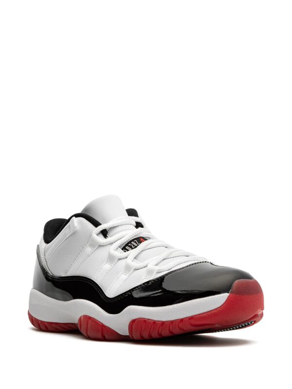 Air Jordan 11 Retro Low Concord Bred