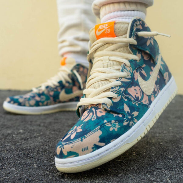 The Dunk High “Hawaii”