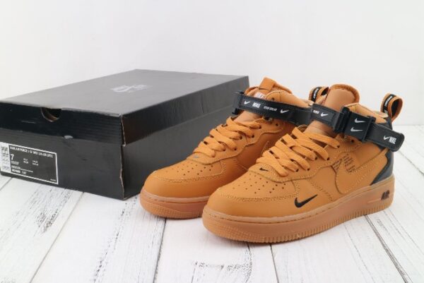 Air Force 1  ’07 Mid LV8 Wheat/Black-White