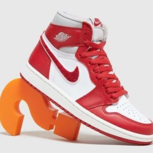 Air Jordan 1 WMNS ‘Varsity Red’ – Chenille