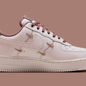 Air Force 1 Low LX Pink Russett