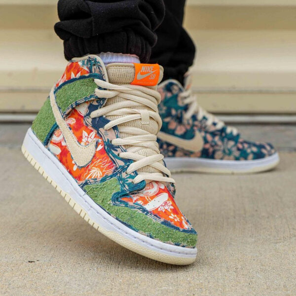 Nike SB Dunk High “Maui Wowie”