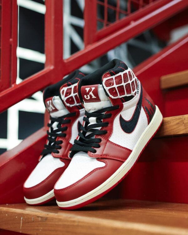 Air Jordan 1 Lux x Chicago Bulls